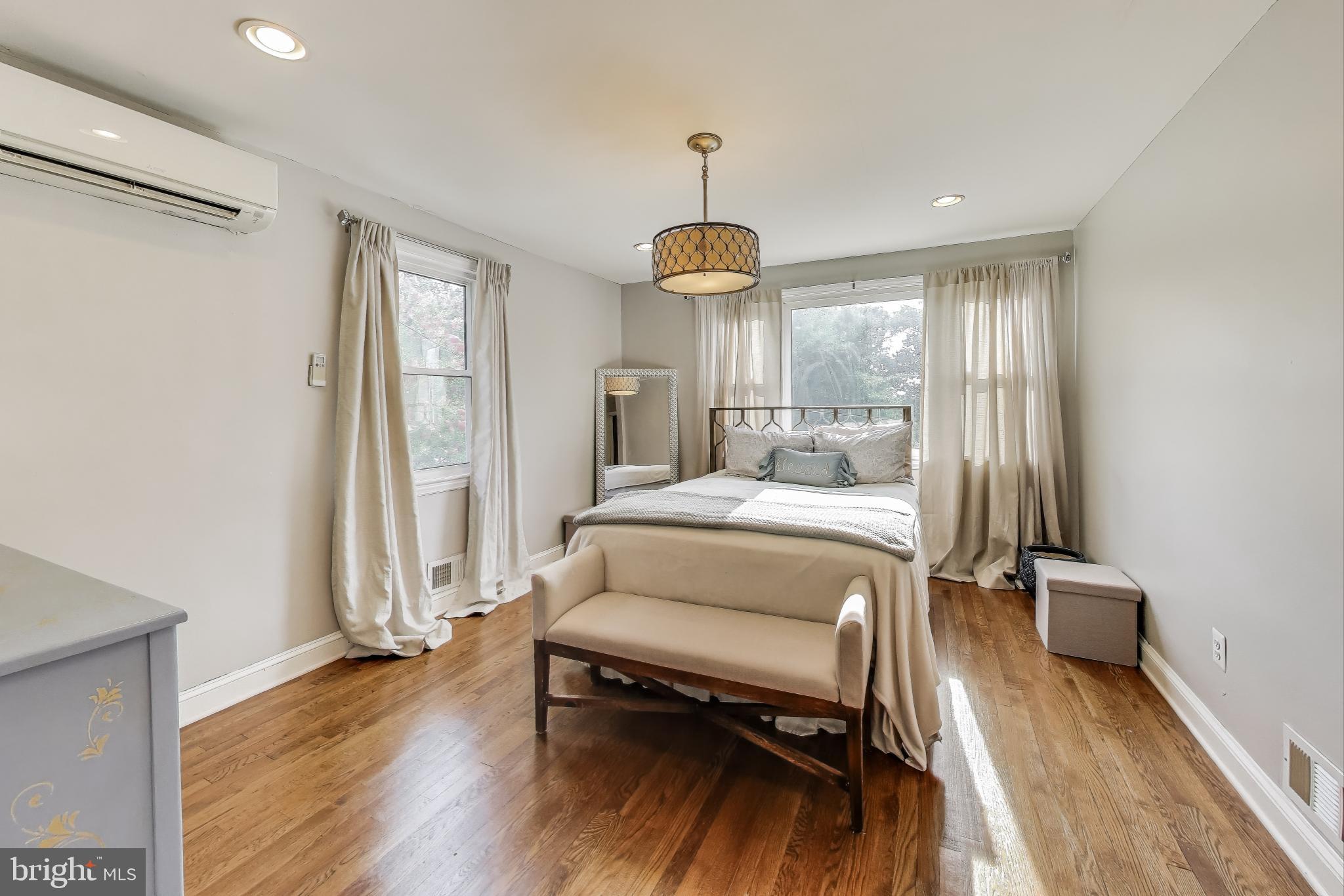 FOREST HEIGHTS - Residential