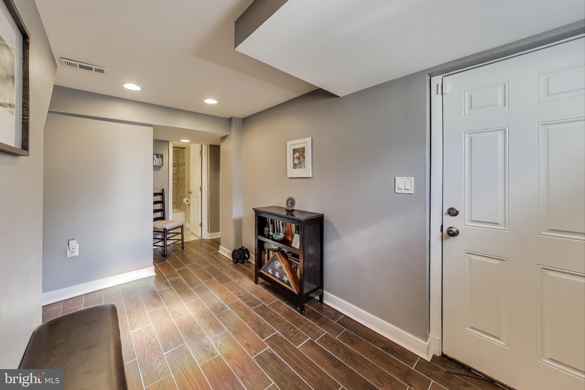 FOREST HEIGHTS - Residential