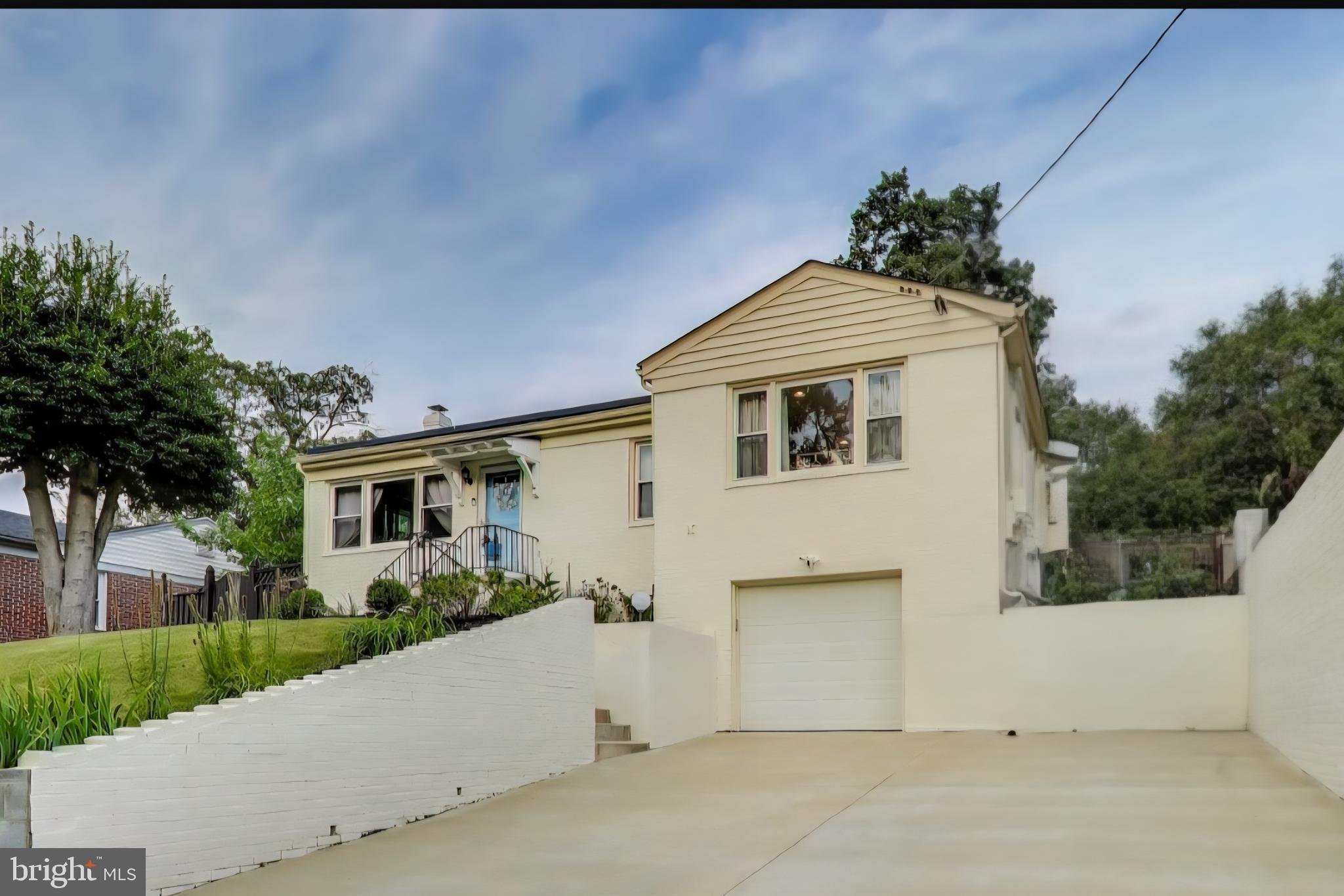5612 DELAWARE DRIVE