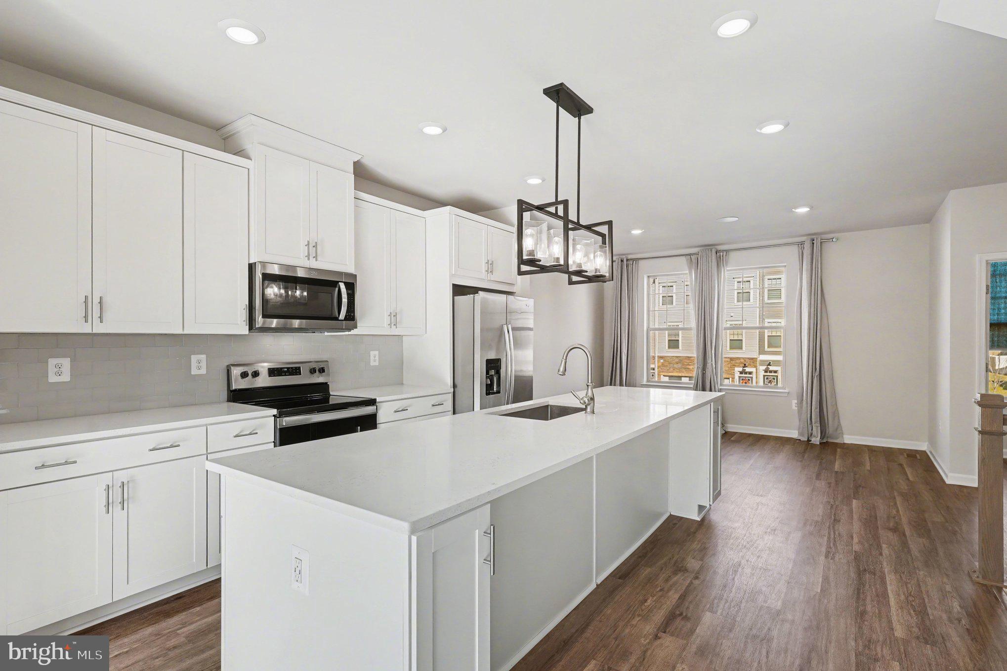 WHITSON WOODS - Residential