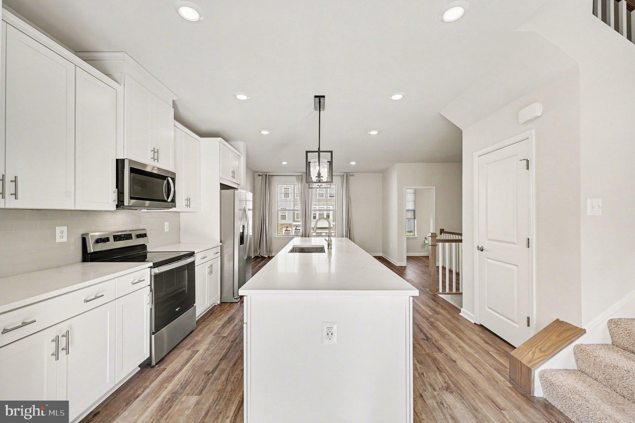 WHITSON WOODS - Residential