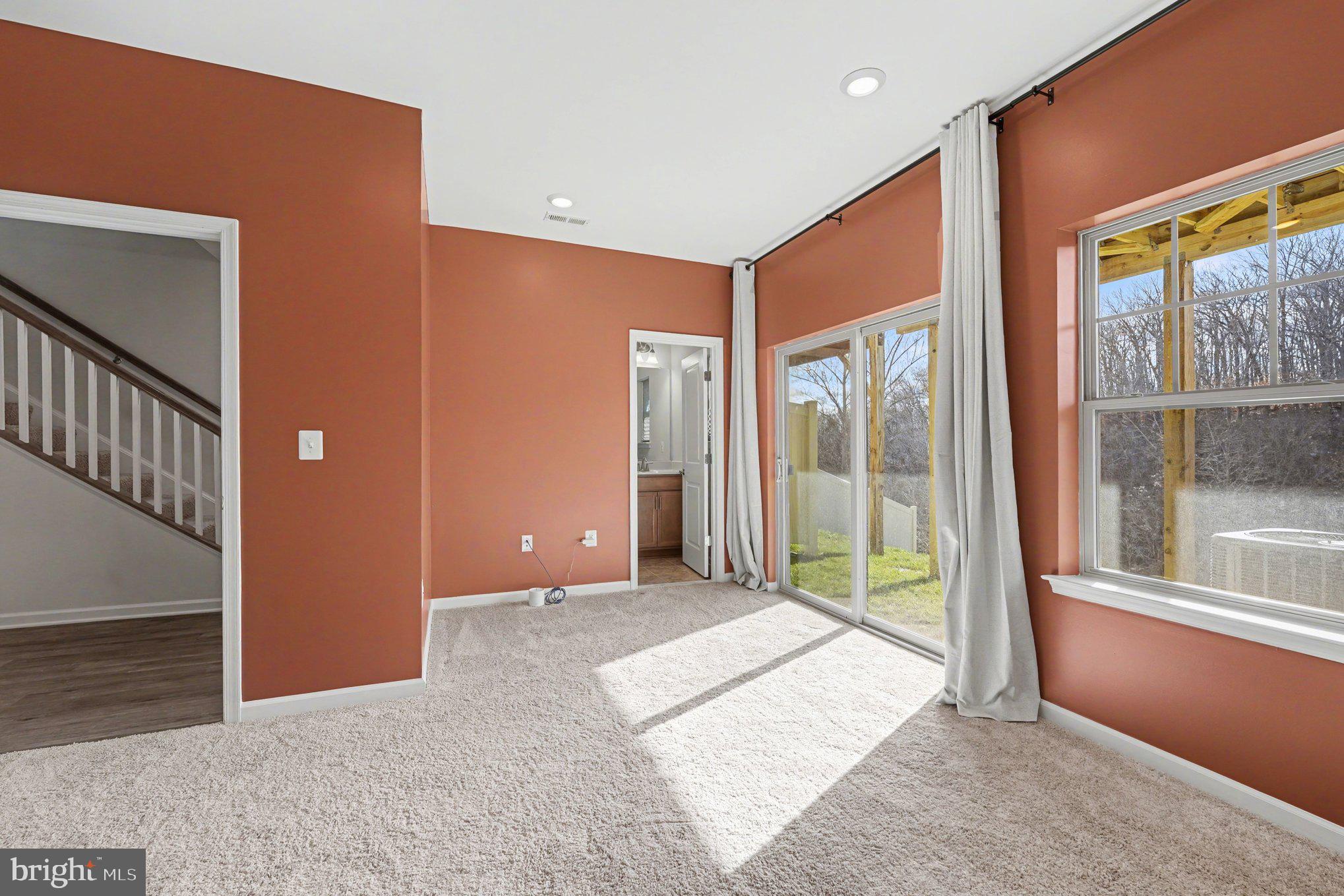 WHITSON WOODS - Residential