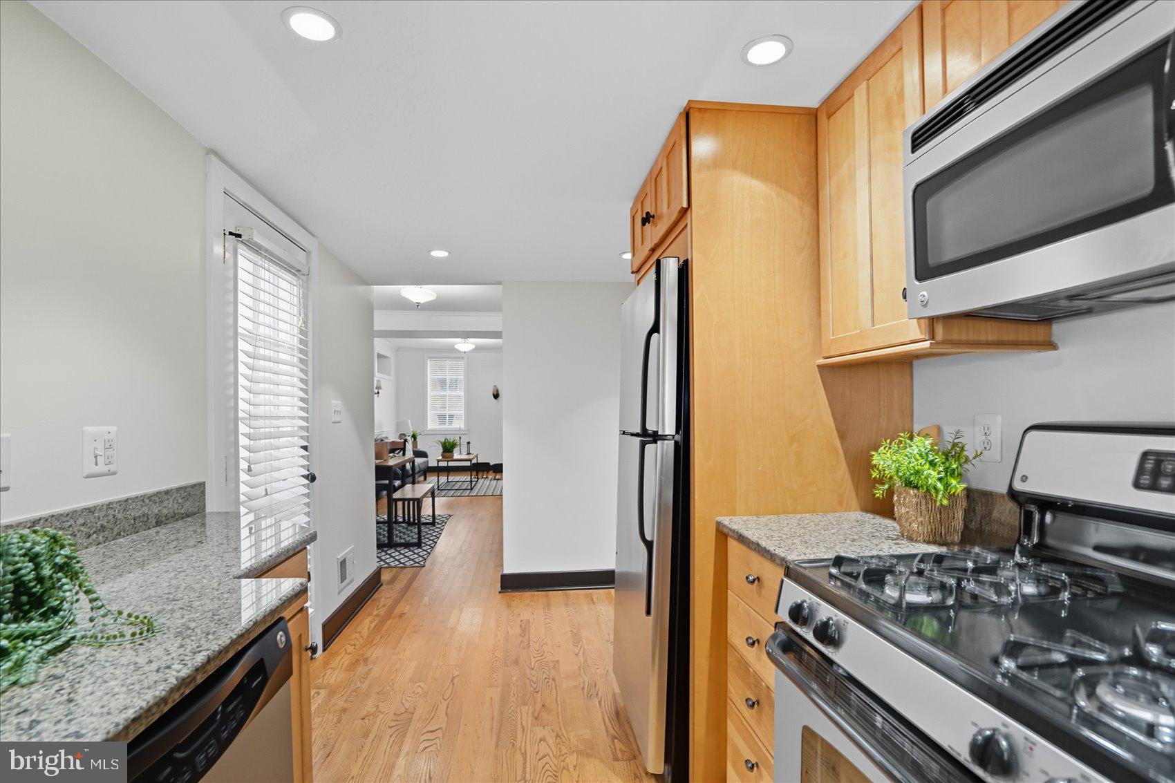 LITTLE ITALY - Residential