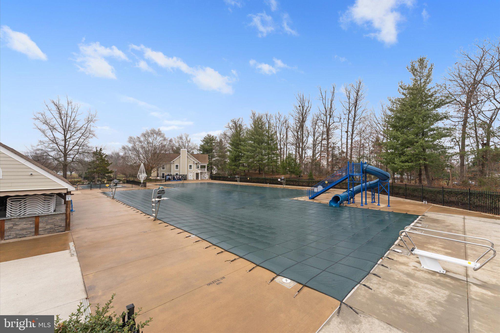 WELLINGTON/CLOVERHILL - Residential