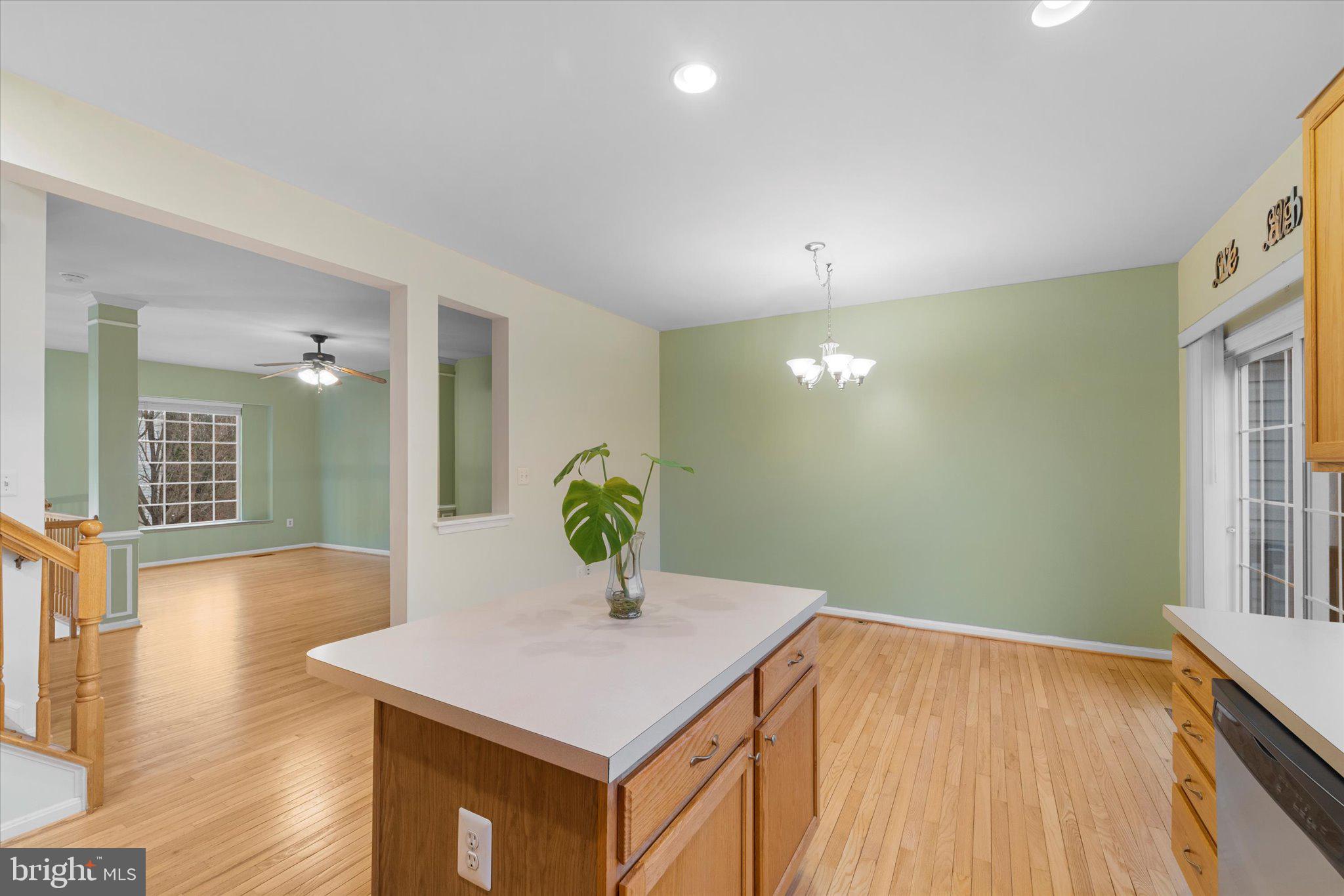 WELLINGTON/CLOVERHILL - Residential