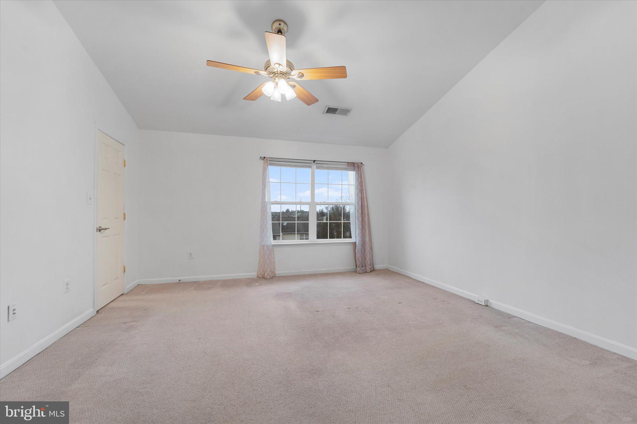 WELLINGTON/CLOVERHILL - Residential