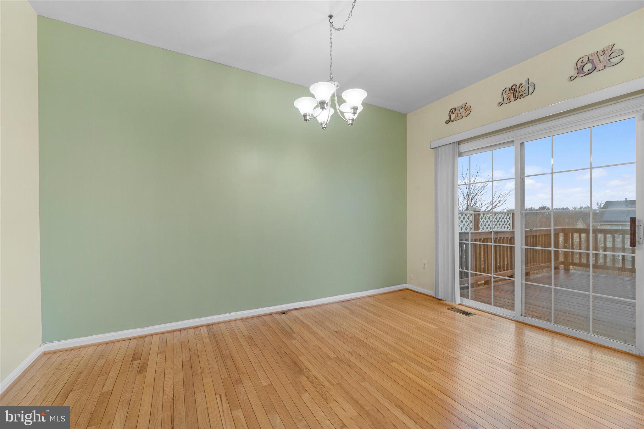 WELLINGTON/CLOVERHILL - Residential