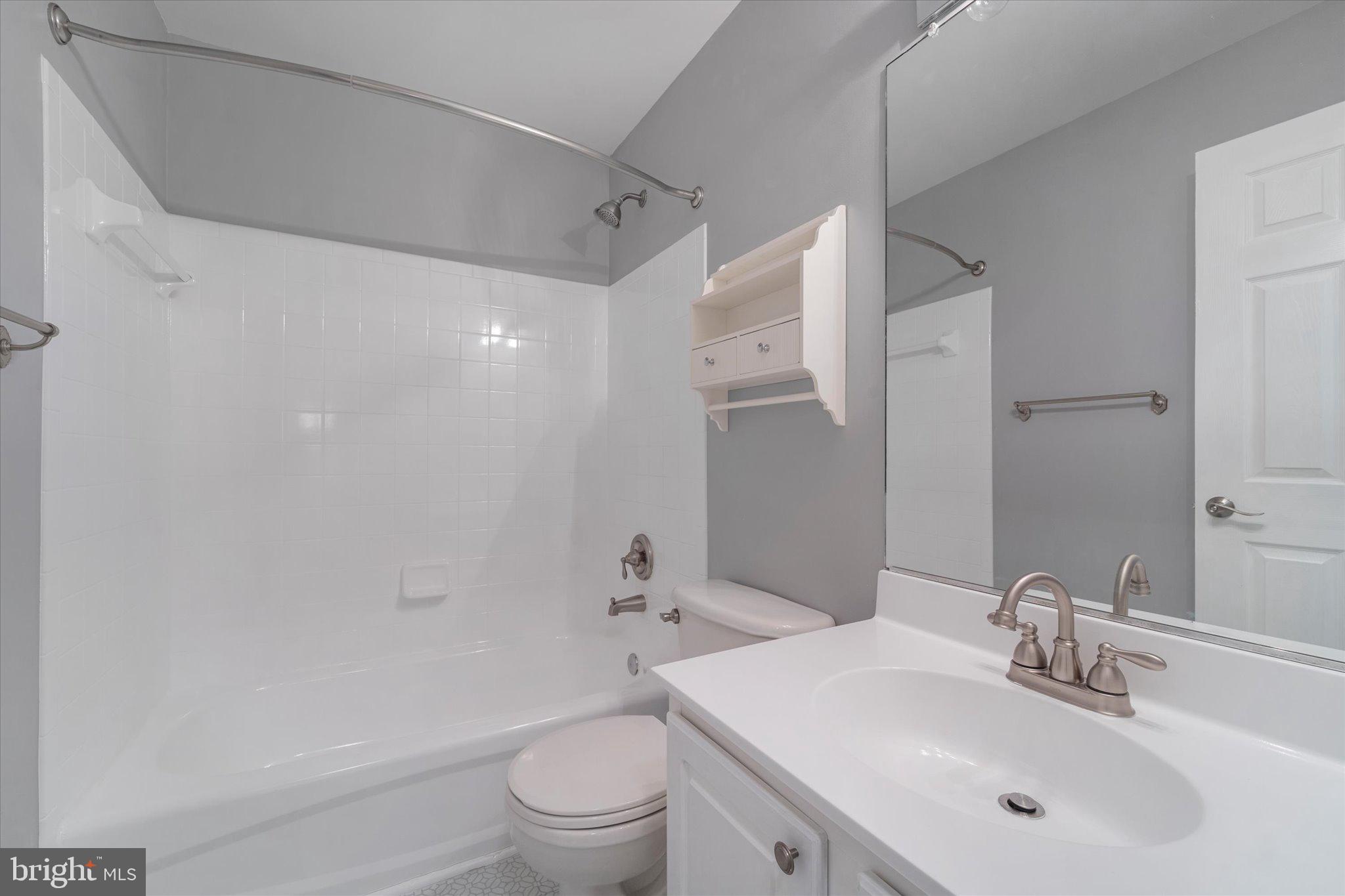 WELLINGTON/CLOVERHILL - Residential