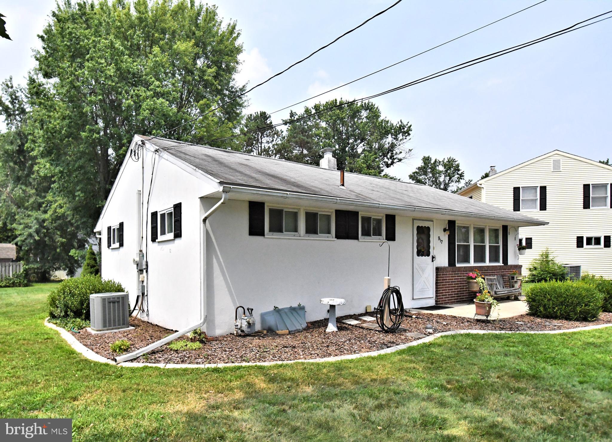 917 ROSE LANE