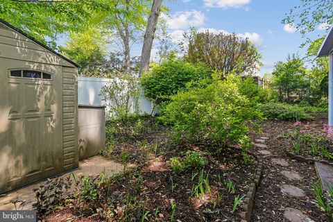 Tiny photo for 14403 Butternut Court, ROCKVILLE, MD 20853 (MLS # MDMC2231150)