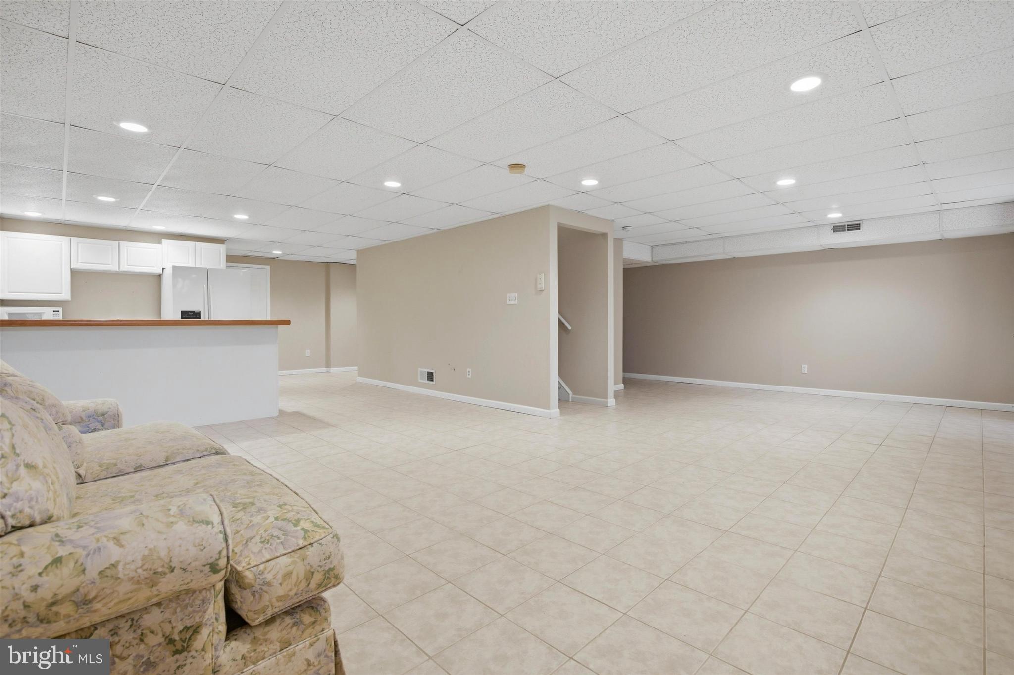 CARRIAGE HOUSE CONDO - Residential