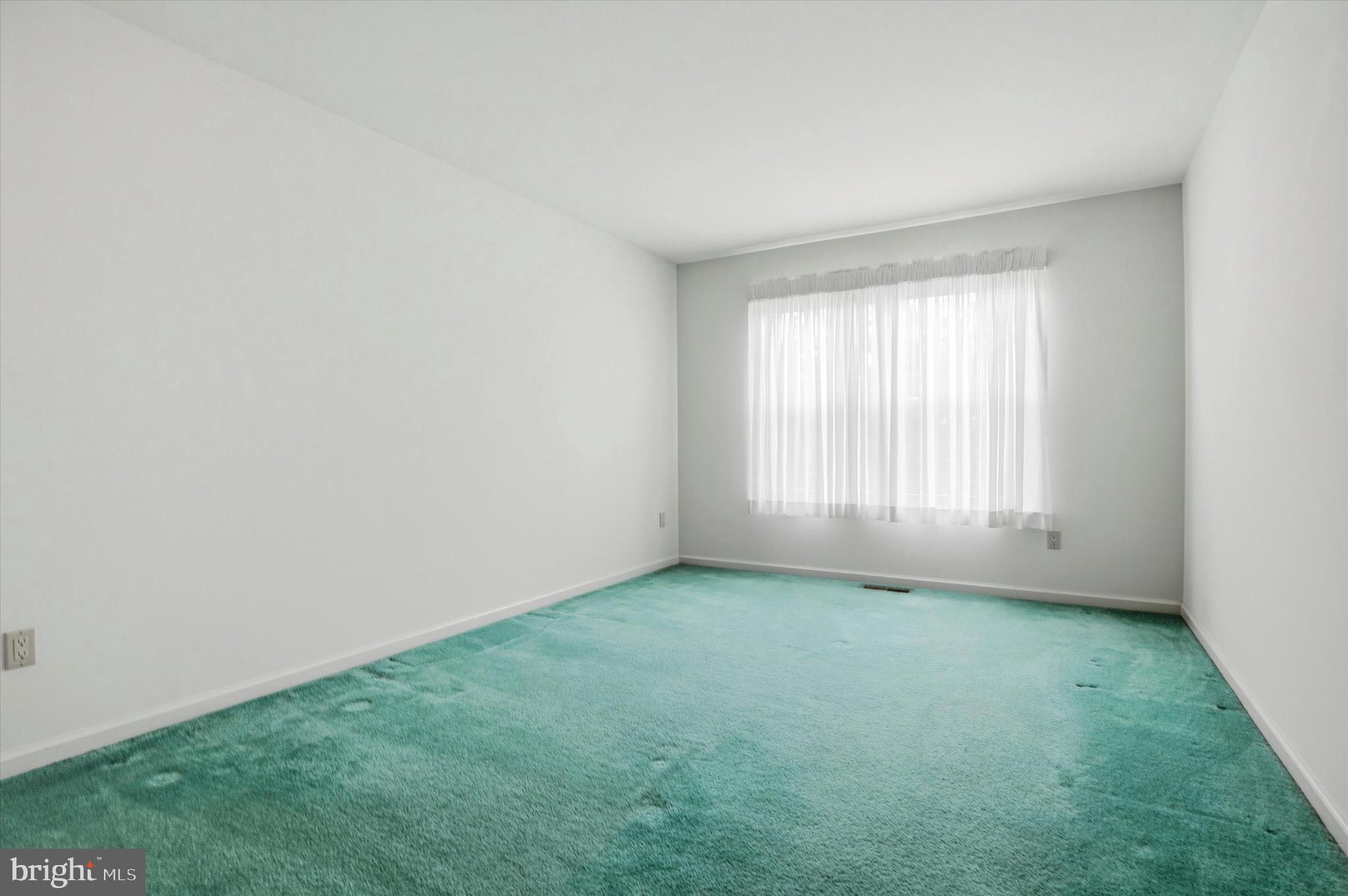 CARRIAGE HOUSE CONDO - Residential