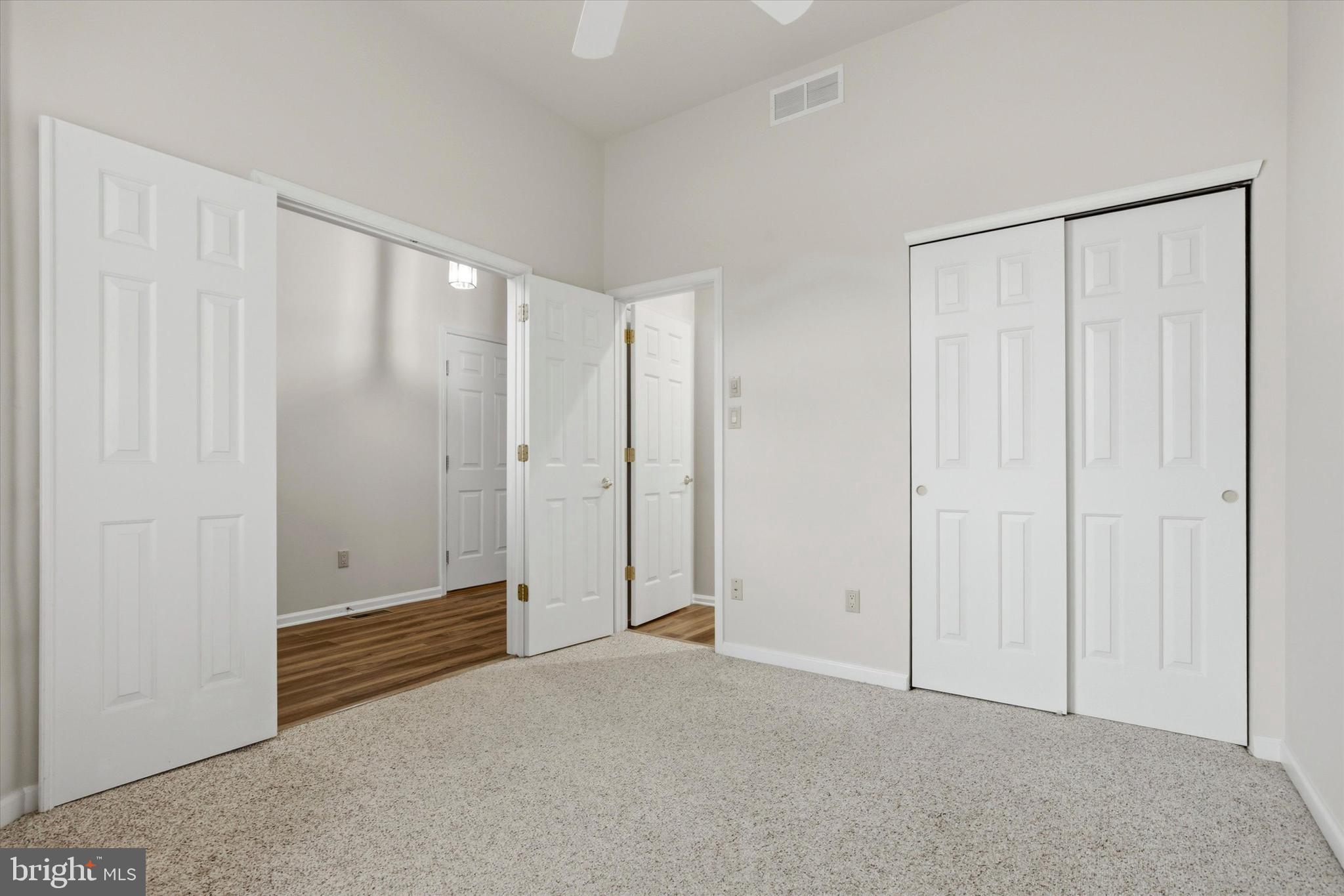 CARRIAGE HOUSE CONDO - Residential