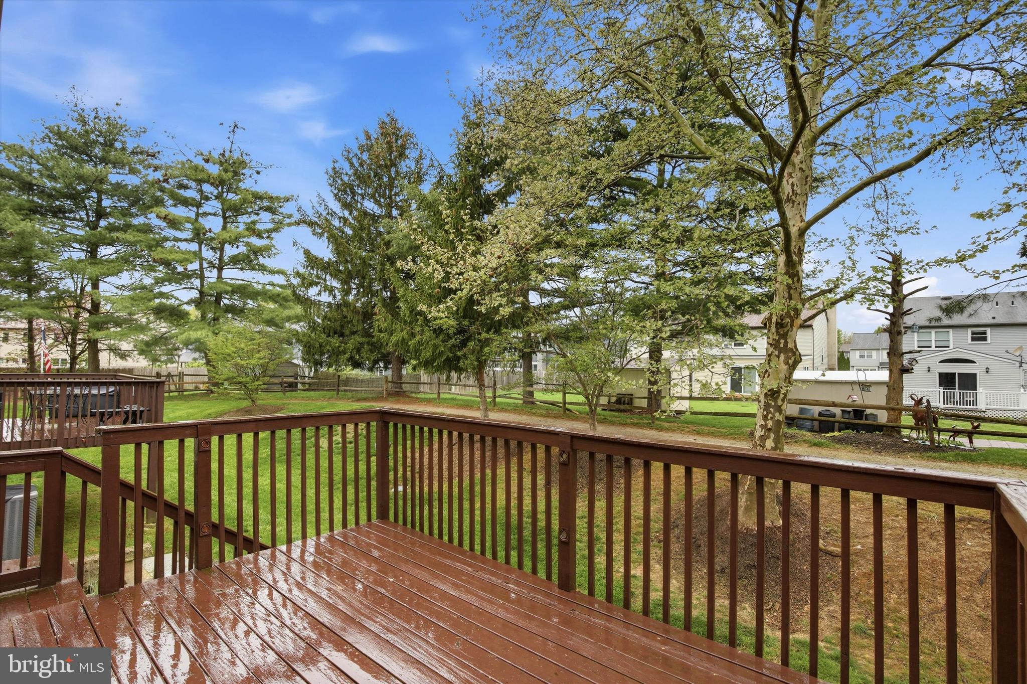 CARRIAGE HOUSE CONDO - Residential