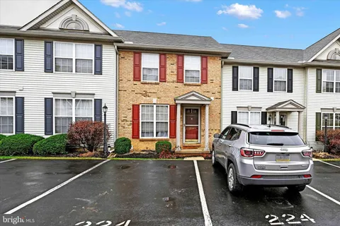 224 Wheatfield Way Unit 71D, York, PA MLS: PAYK2072808
