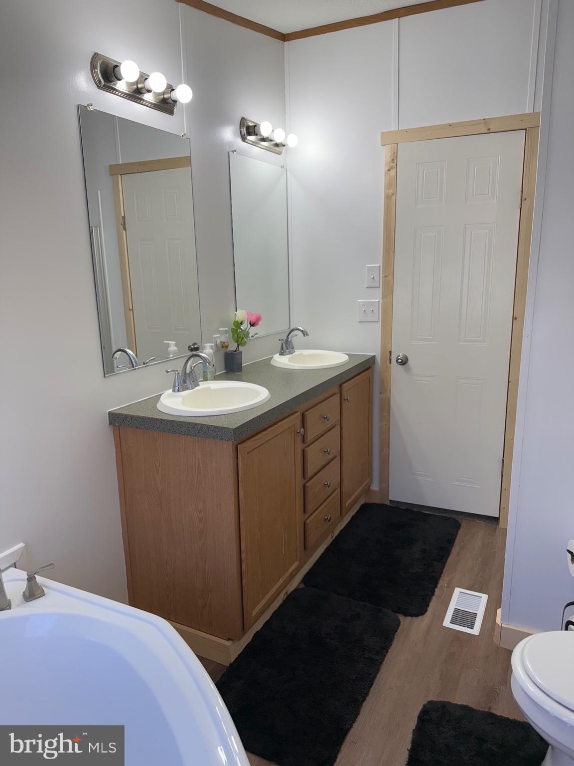 REGENCY WOODS NORTH - Residential