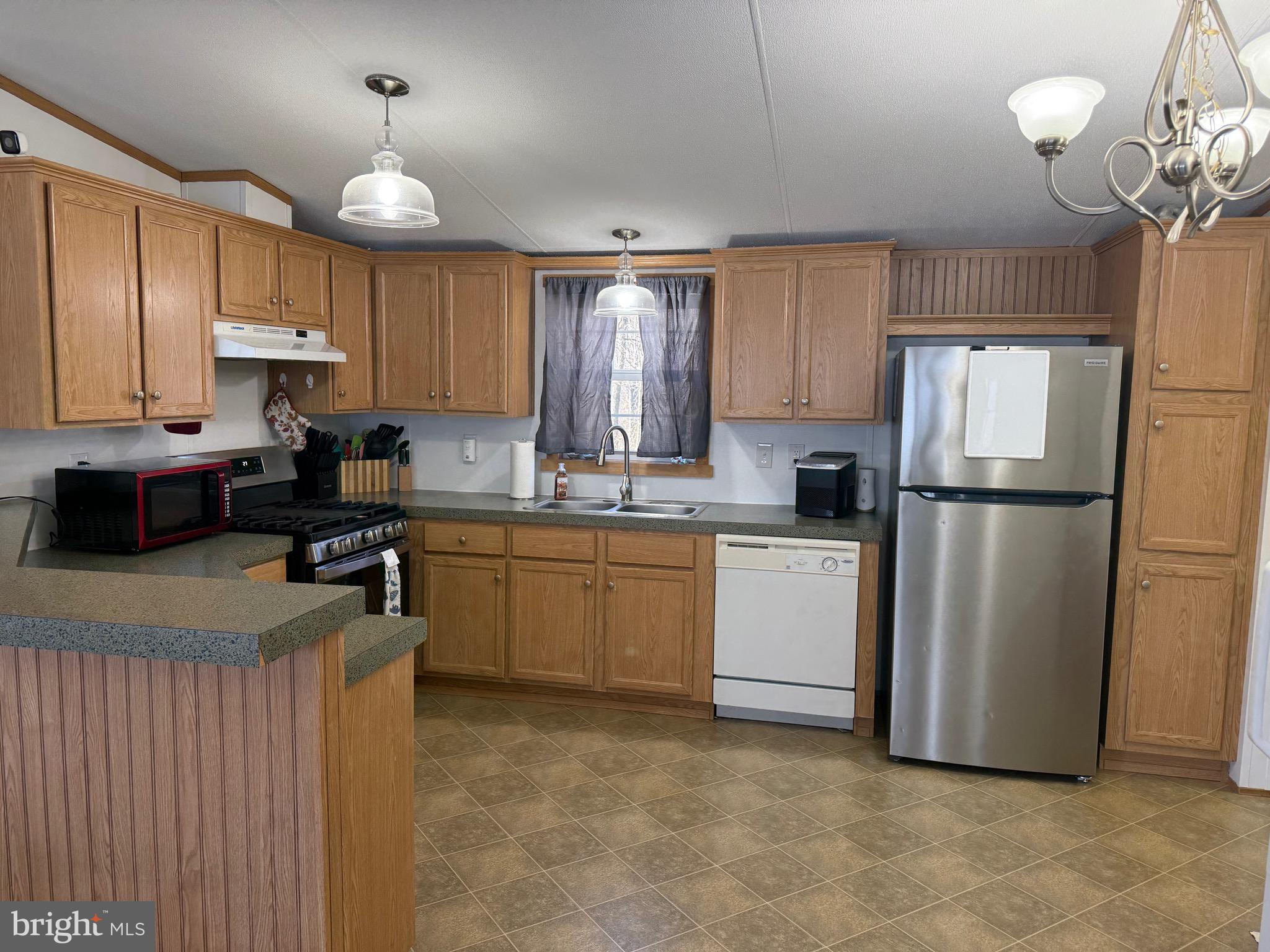 REGENCY WOODS NORTH - Residential