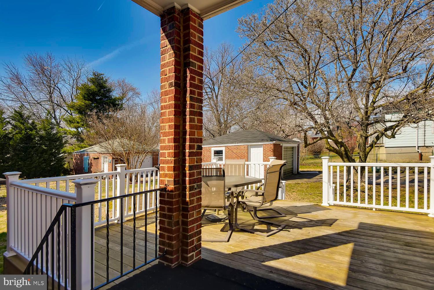 FAIRLAWN - Residential