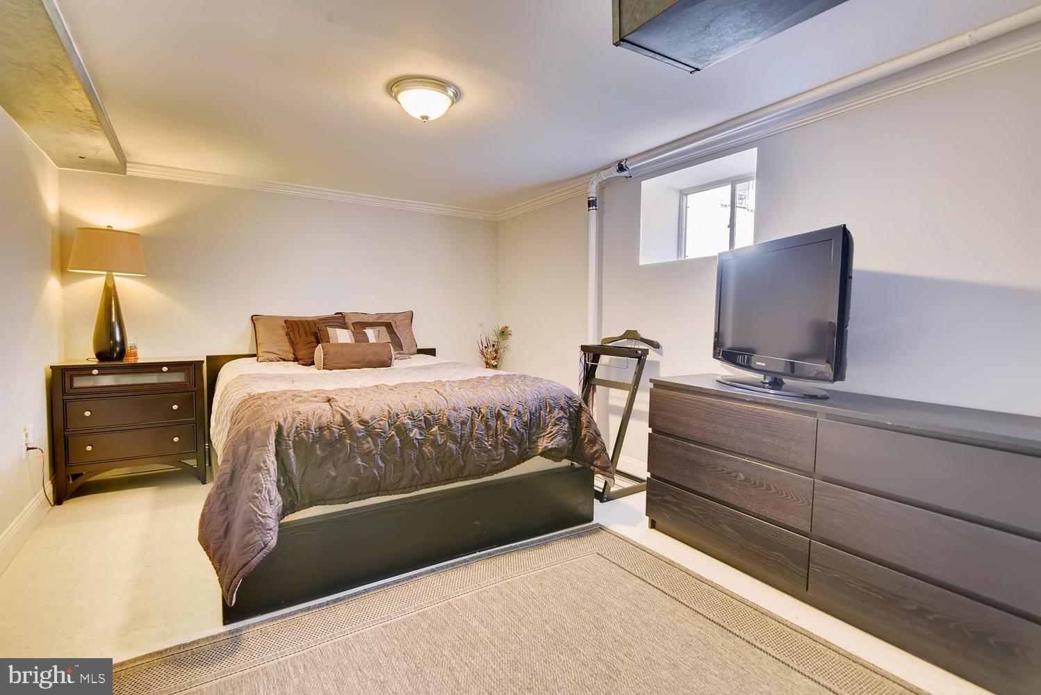 FAIRLAWN - Residential