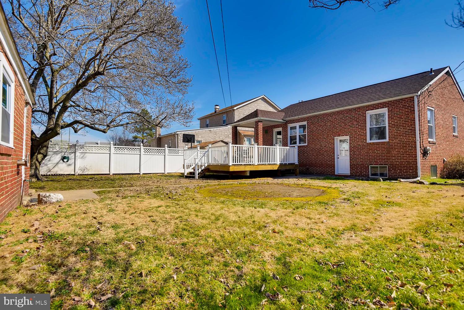 FAIRLAWN - Residential