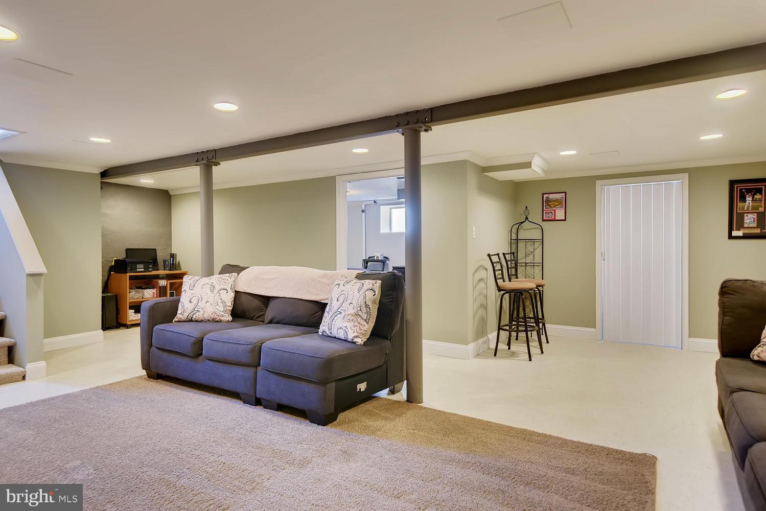 FAIRLAWN - Residential