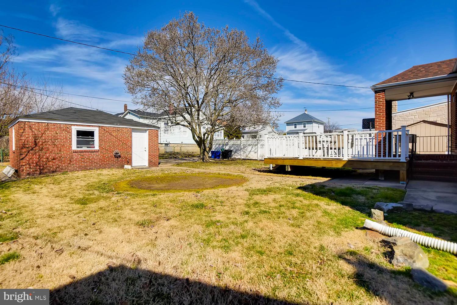 FAIRLAWN - Residential