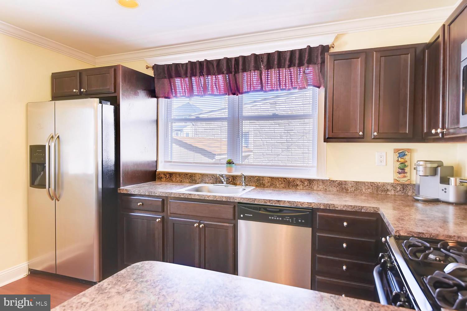 FAIRLAWN - Residential