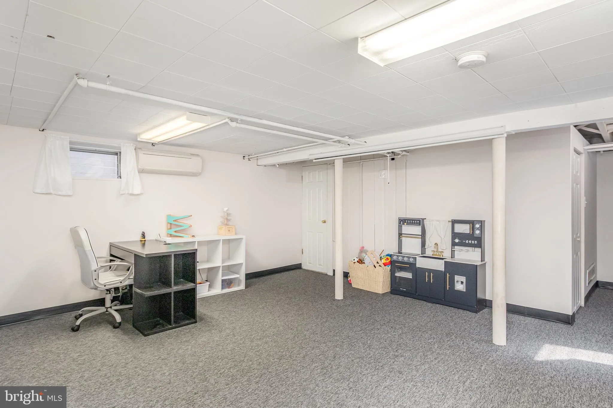 Parkville, Maryland 21234, United States, 3 Bedrooms Bedrooms, ,2 BathroomsBathrooms,Residential,Coming Soon,233511