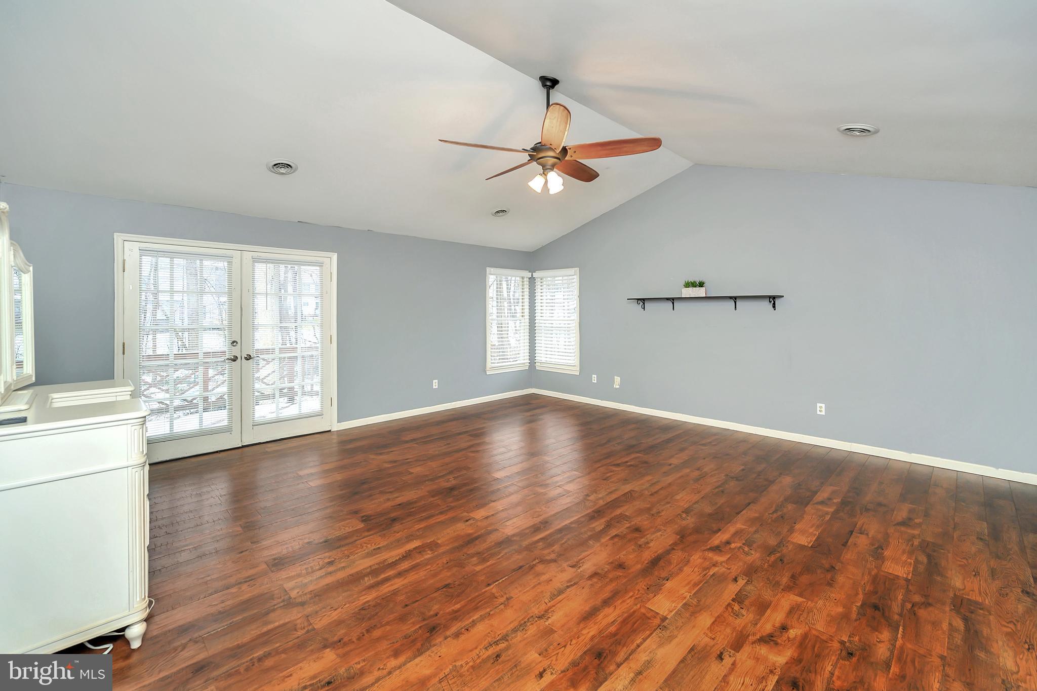 RED ROSE VILLAGE - Residential