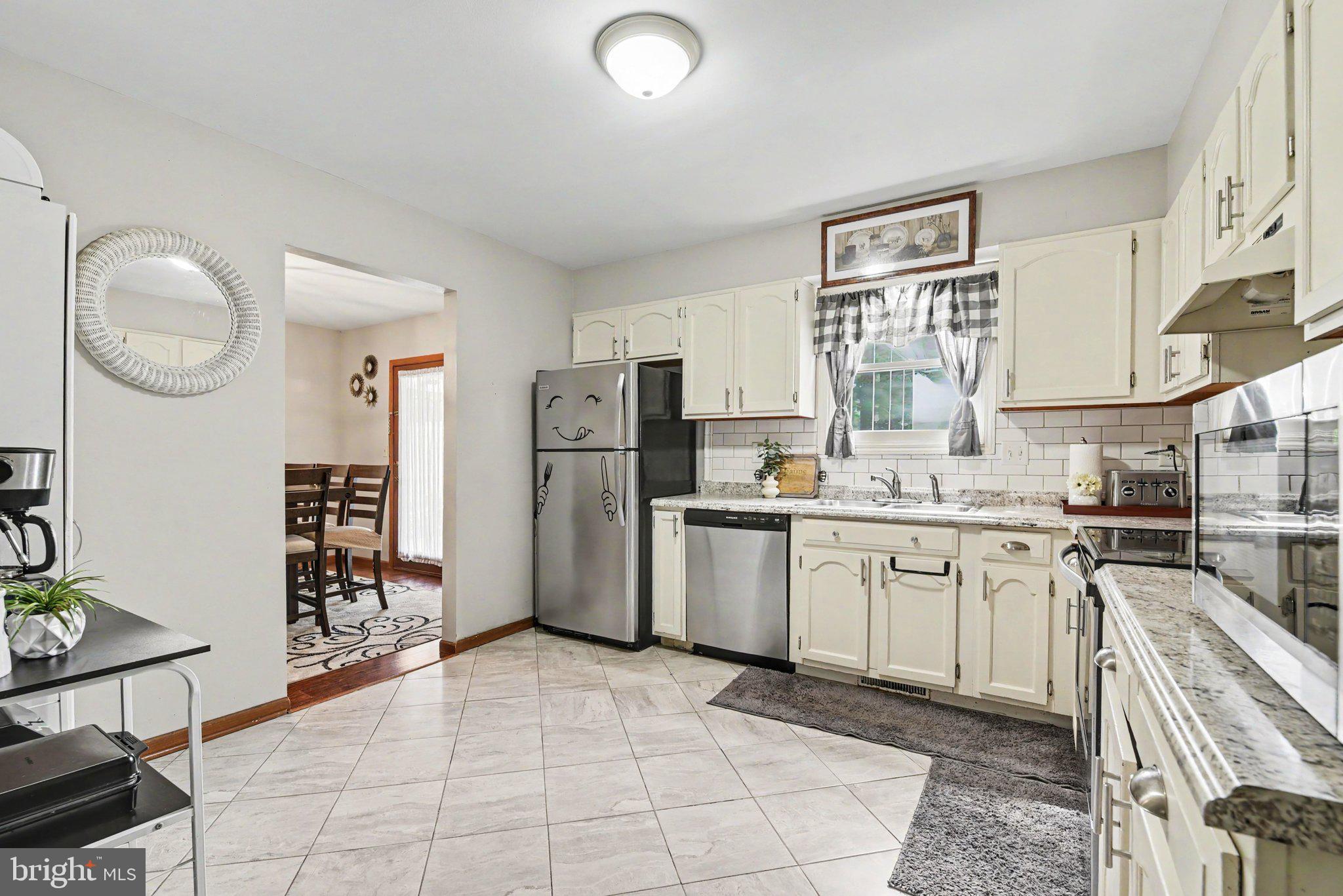 1009 NORTHFIELD DRIVE