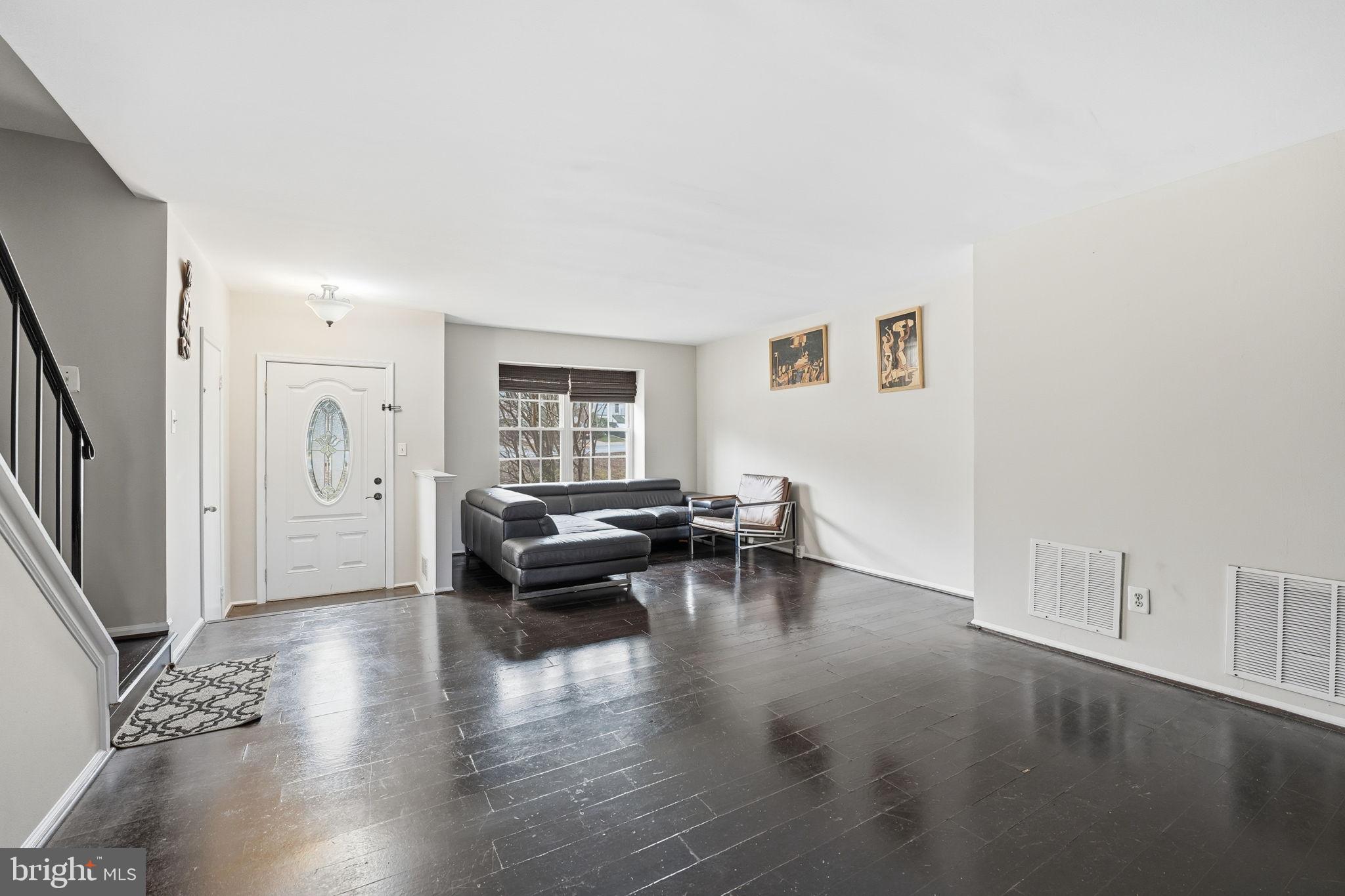 8514 CHARNWOOD COURT