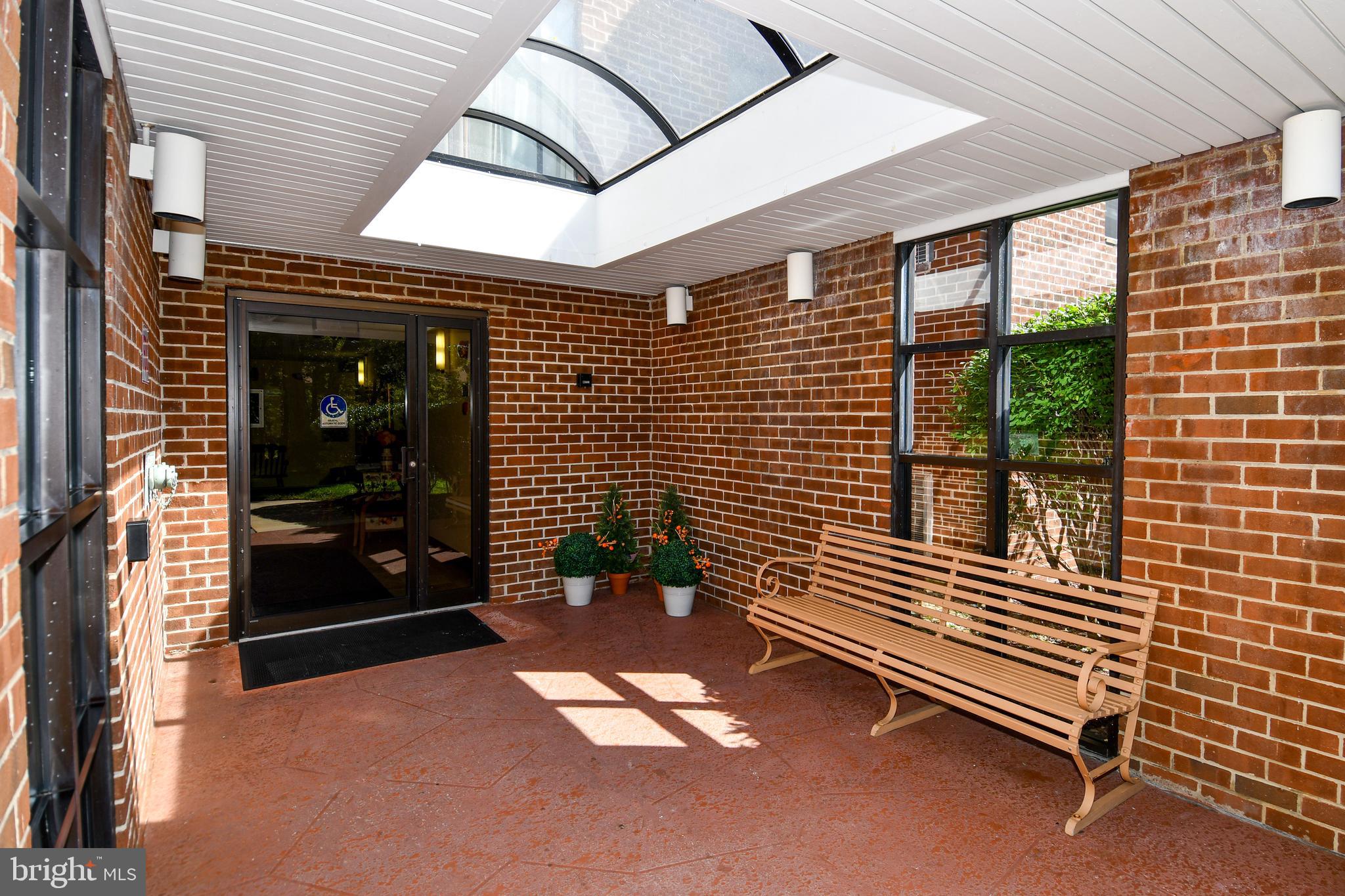 15311 BEAVERBROOK COURT 90-2E