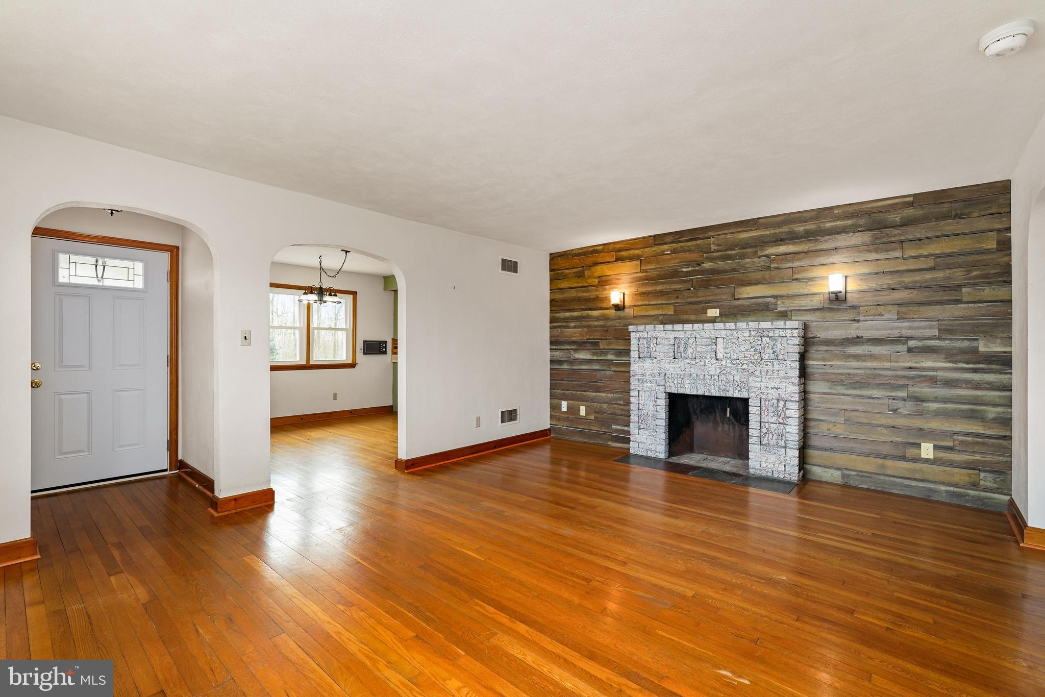 NONAVAILABLE - Residential