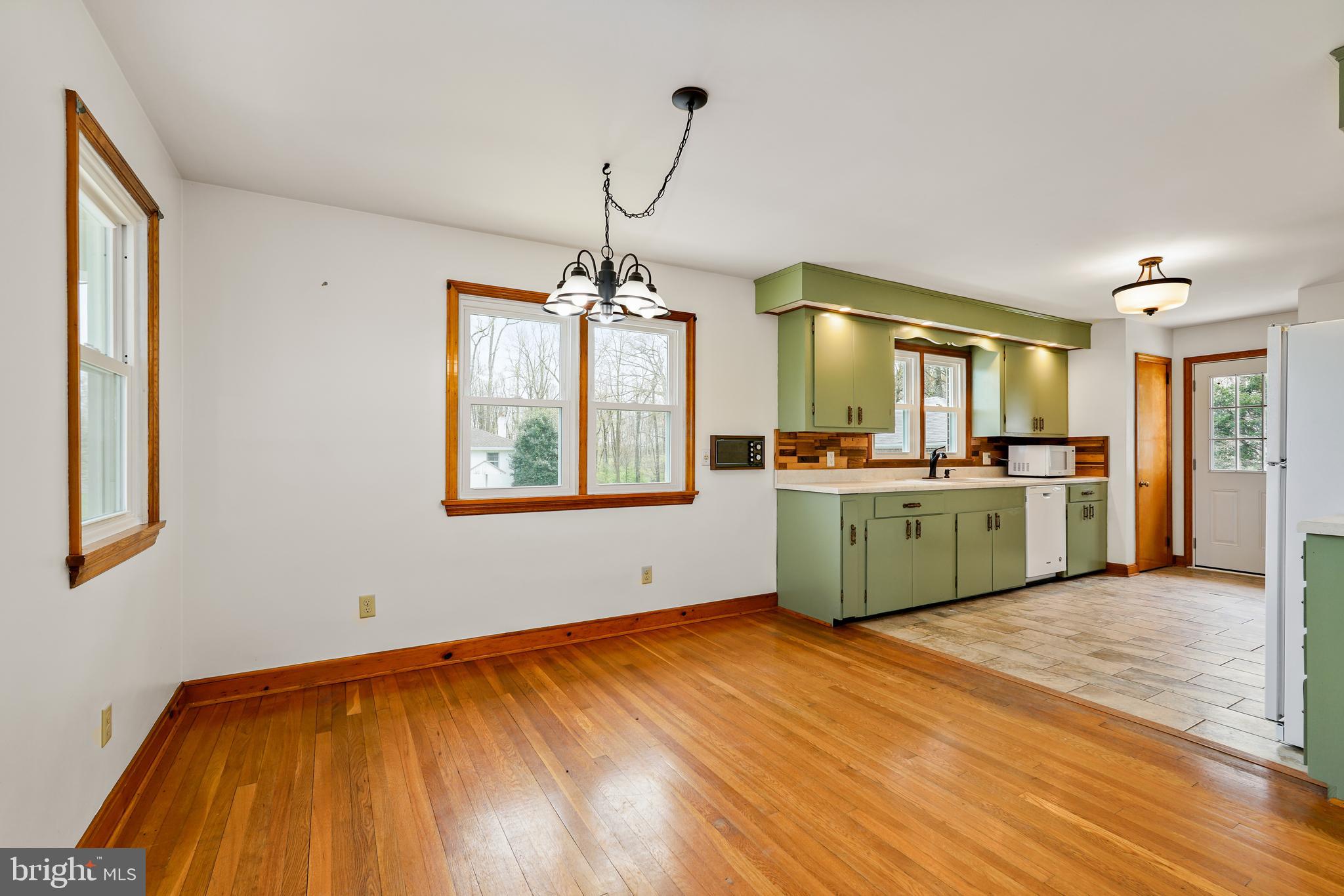 NONAVAILABLE - Residential