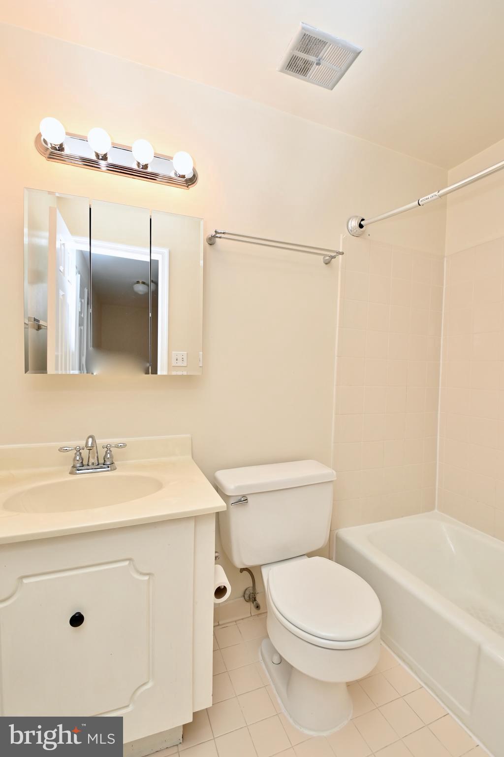 KEENE MILL VILLAGE - Residential Lease