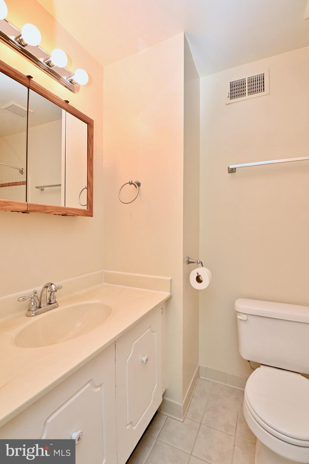 KEENE MILL VILLAGE - Residential Lease