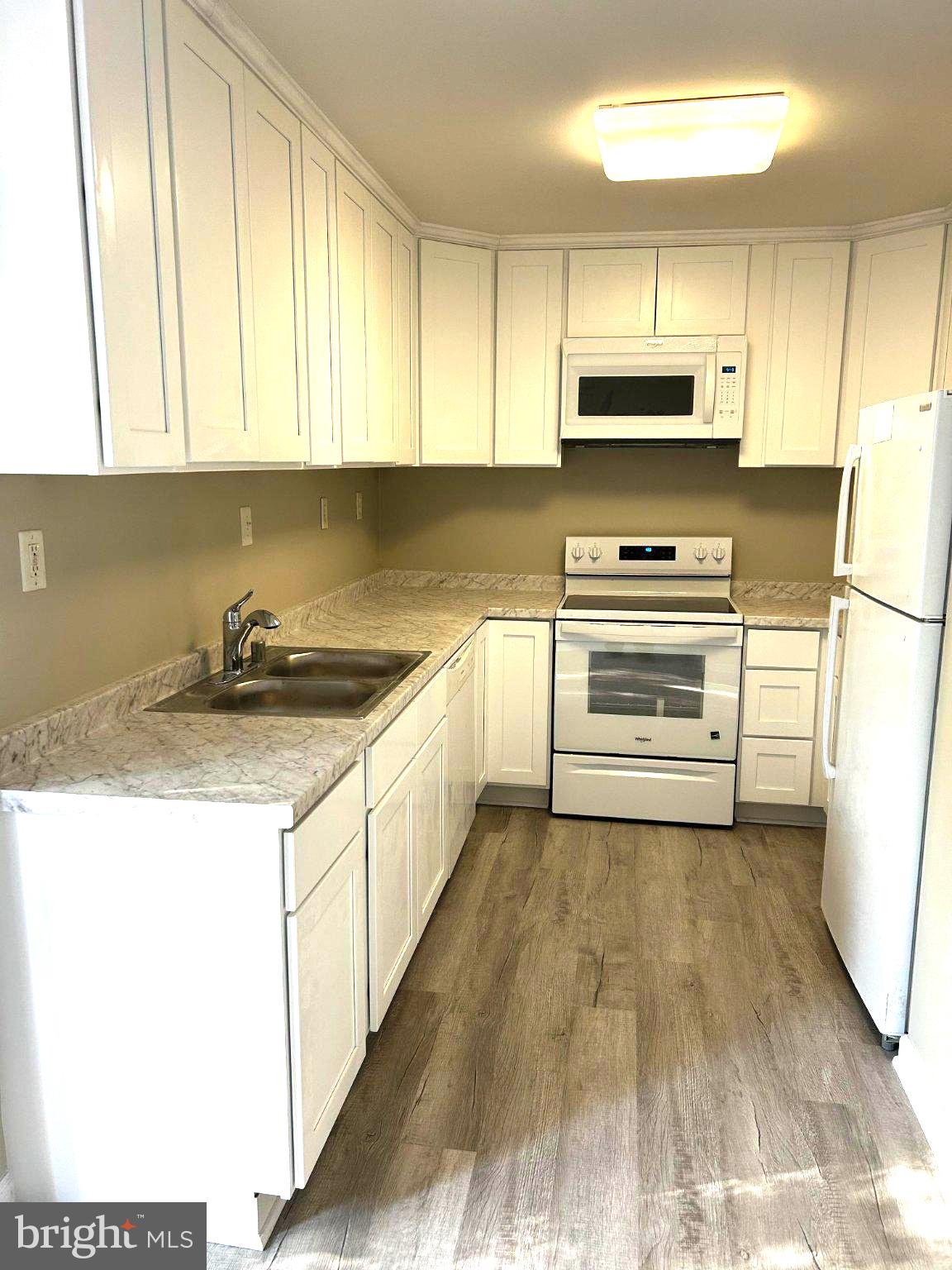 CENTRAL PARK TOWNHOMES - Residential