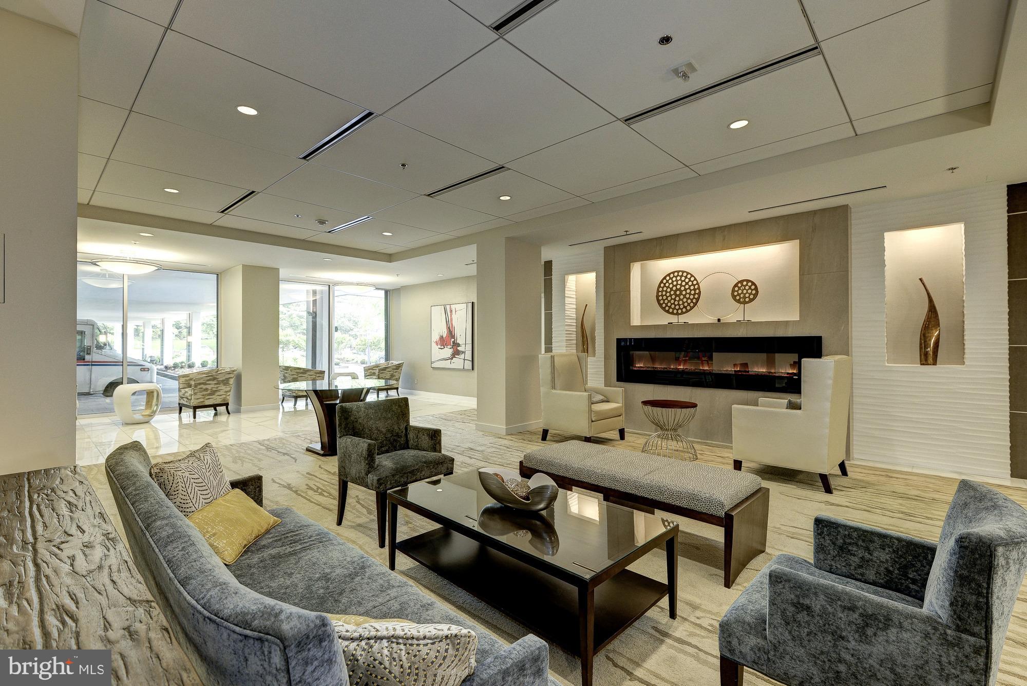 KENWOOD - Residential Lease