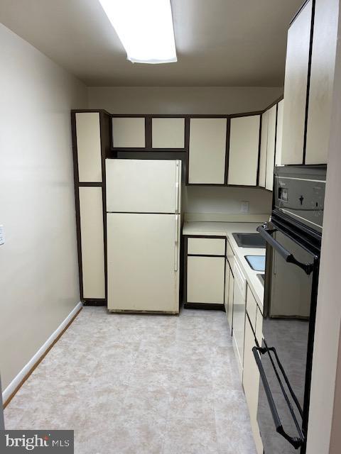 KENWOOD - Residential Lease