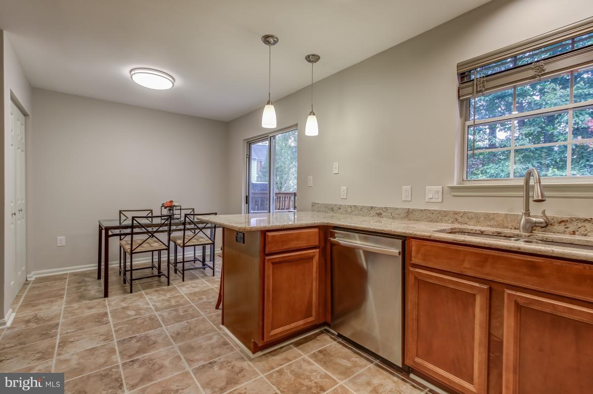 RIDGEFIELD VILLAGE - Residential