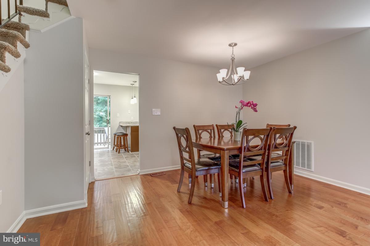 RIDGEFIELD VILLAGE - Residential