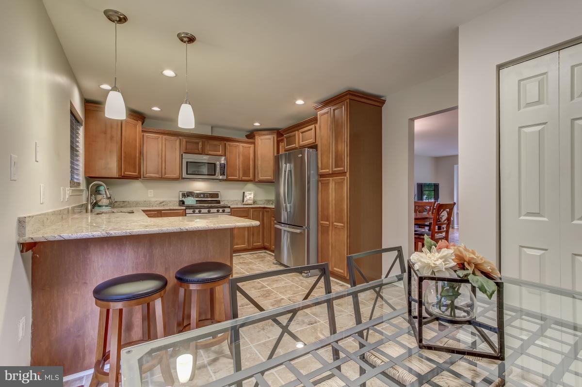 RIDGEFIELD VILLAGE - Residential