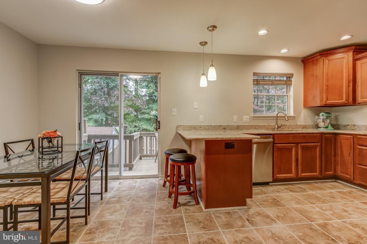 RIDGEFIELD VILLAGE - Residential