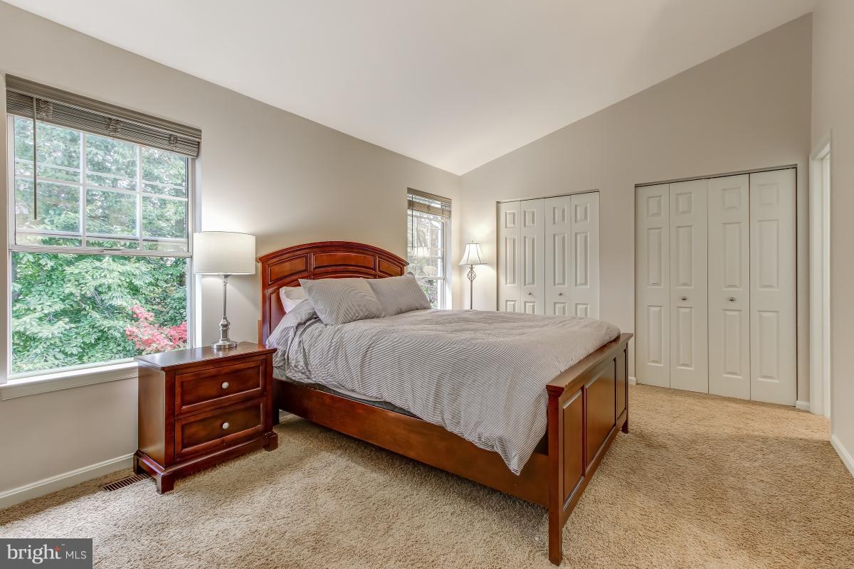 RIDGEFIELD VILLAGE - Residential