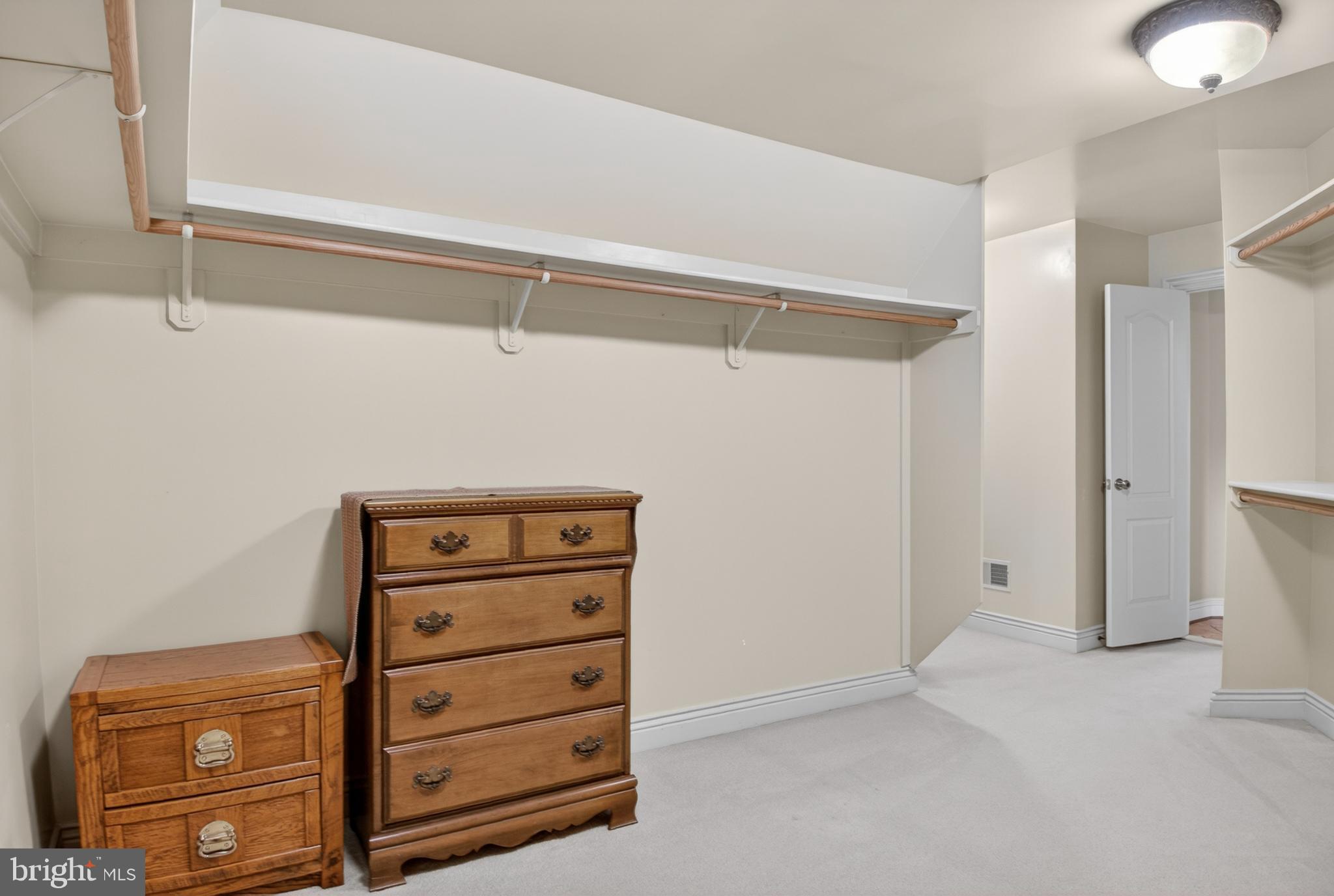 LAKE MANASSAS - Residential