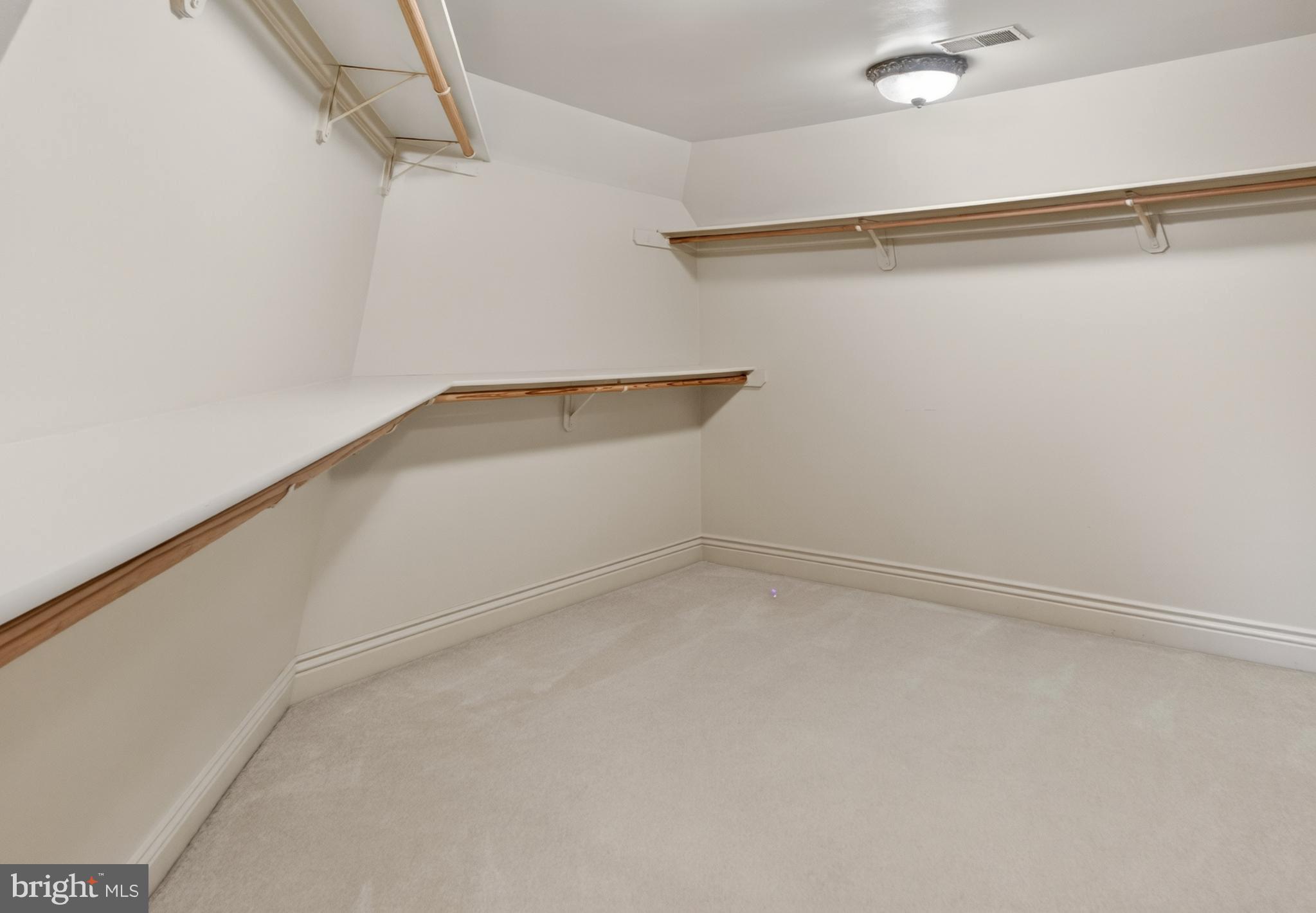 LAKE MANASSAS - Residential