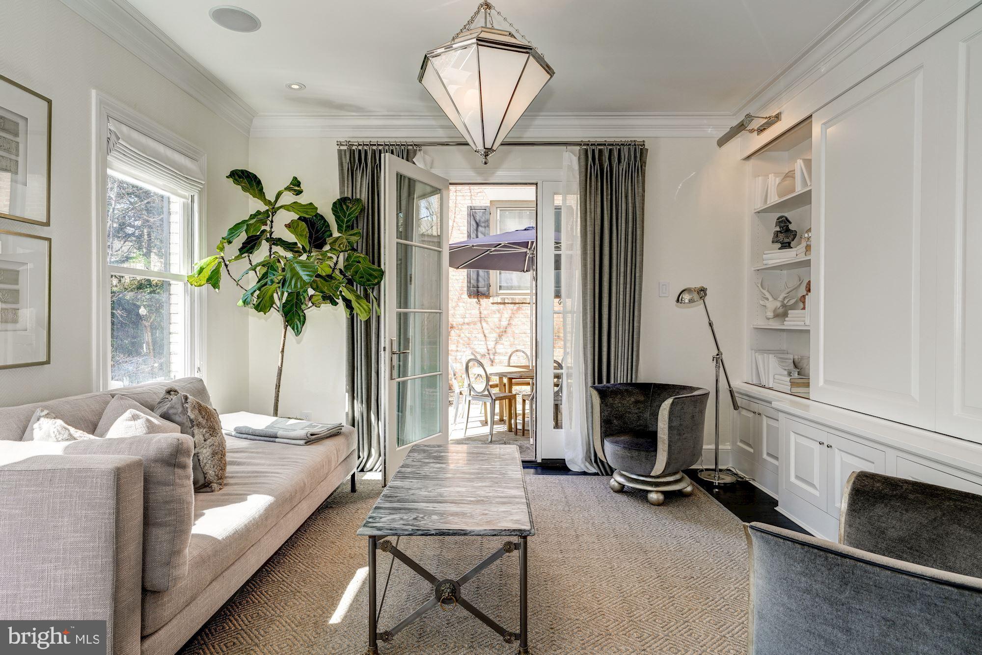 GEORGETOWN - Residential