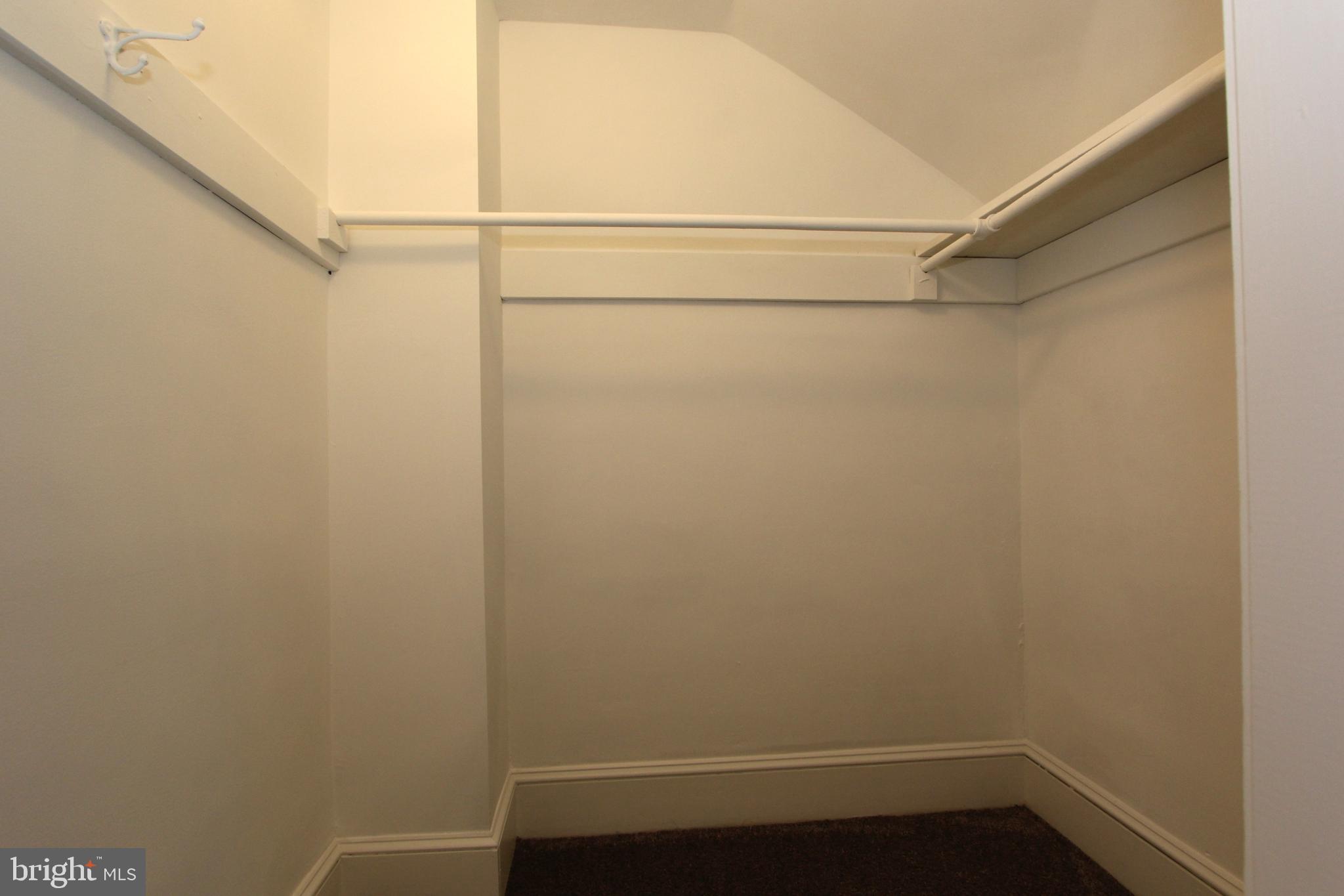 LINWOOD - Residential