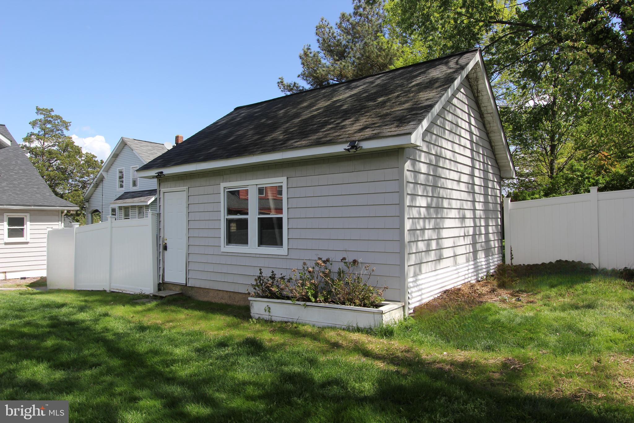 LINWOOD - Residential