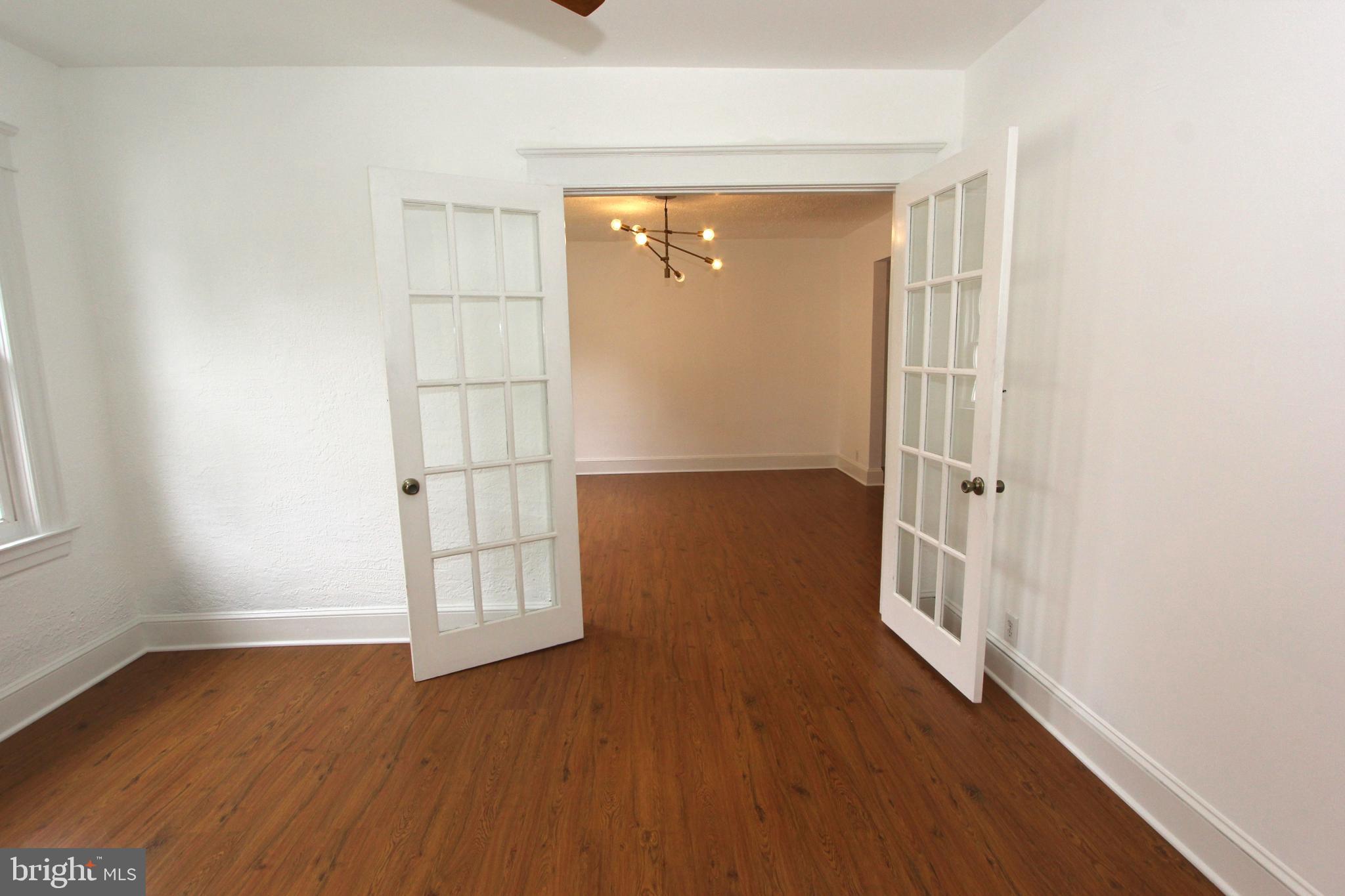 LINWOOD - Residential